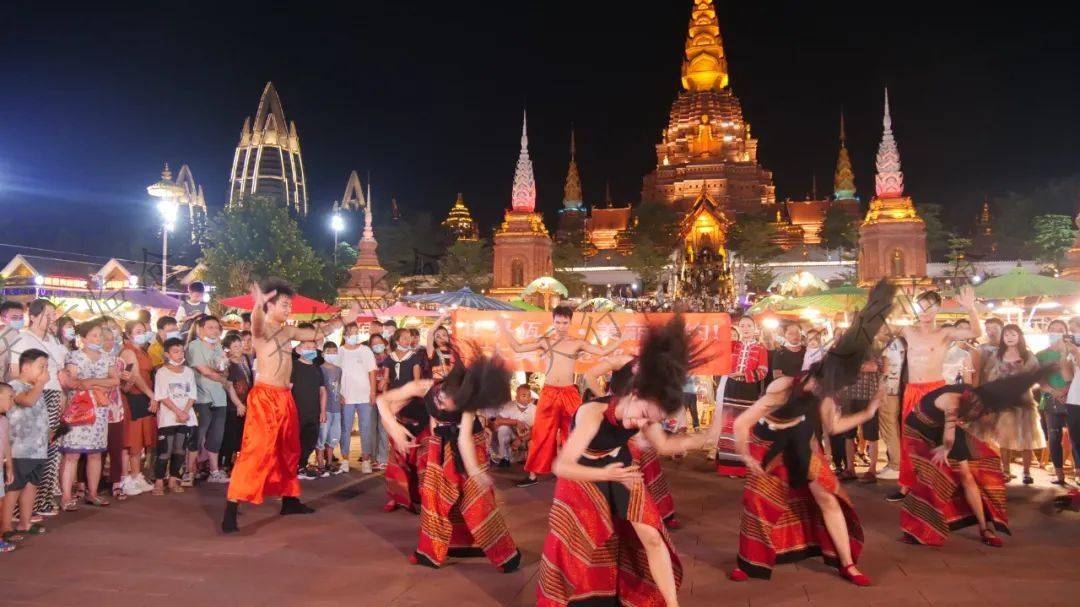 “世界佤鄉(xiāng)·美麗鄉(xiāng)約”臨滄市鄉(xiāng)村旅游宣傳推介暨招商引資系列活動(dòng)亮相神奇美麗的西雙版納