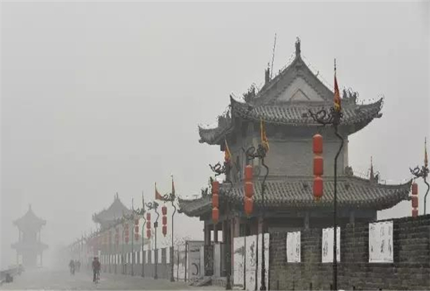 有一種藍(lán)，叫做臨滄藍(lán)！冬日的天空美！炸！了！ 臨滄會(huì)展策劃