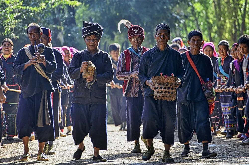 云南臨滄旅游,云南臨滄旅行社,云南臨滄團(tuán)建公司,云南臨滄策劃公司,云南會(huì)議會(huì)展,云南旅游地接：原始狂歡！到佤山過(guò)個(gè)“篝火不熄、歌聲不?！钡纳衩匦履辏?>
                        <a href=